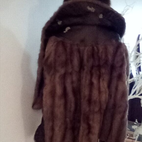 VTG Genuine Cape/ Stole With Wrist Holes Luxurious Soft - Picture 3 of 3